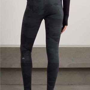 Alo Yoga Black Camo High-waisted Leggings